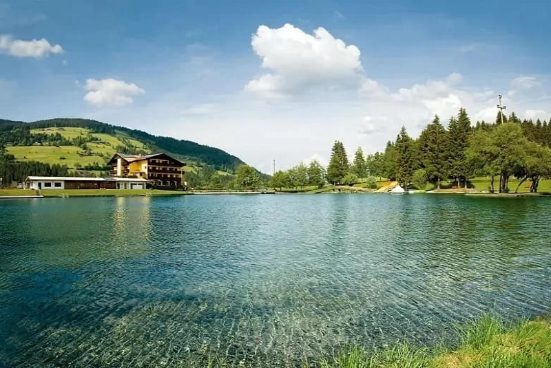 badeseekirchbergintirolkitzbueheleralpenbrixental.jpg